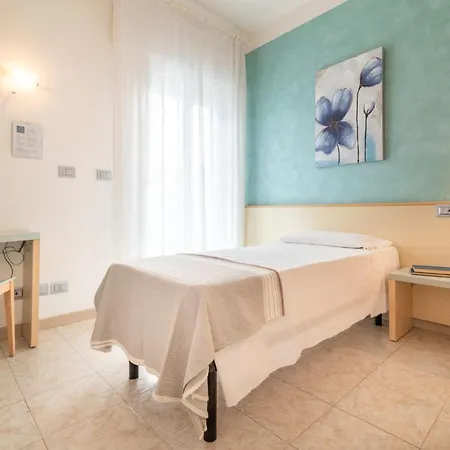 Ettoral Hotel 3*