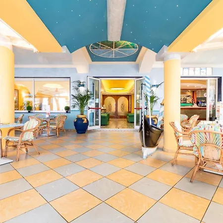 Ettoral Hotel 3*