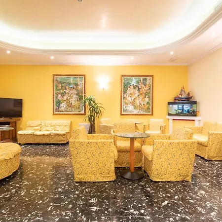 Ettoral Hotel 3*