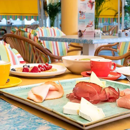 Ettoral Hotel 3*