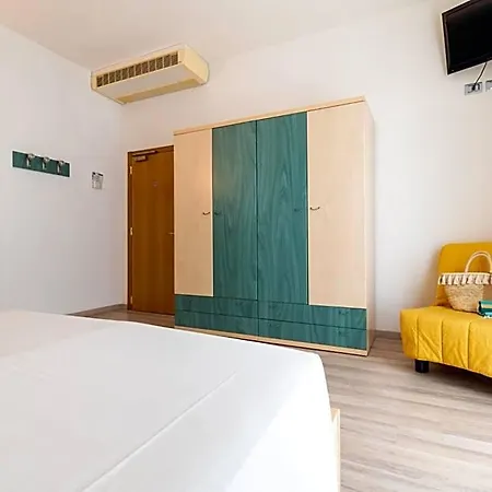 Szálloda Ettoral 3*